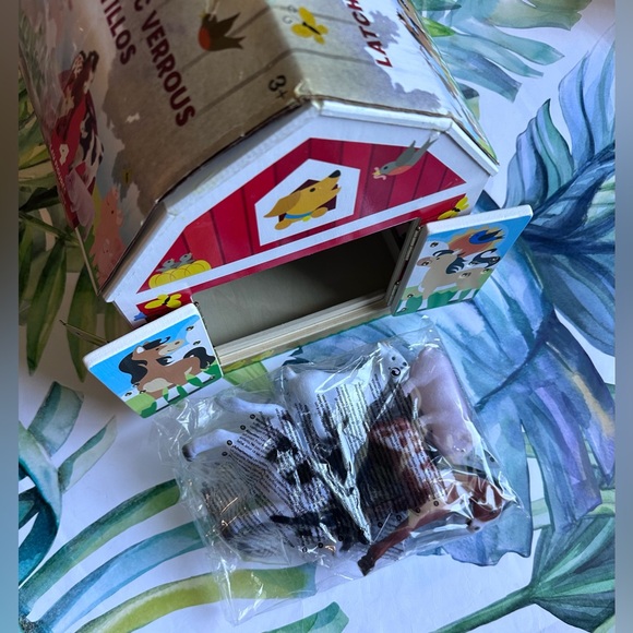 Melissa & Doug latches barn toy NWT - Picture 9 of 9